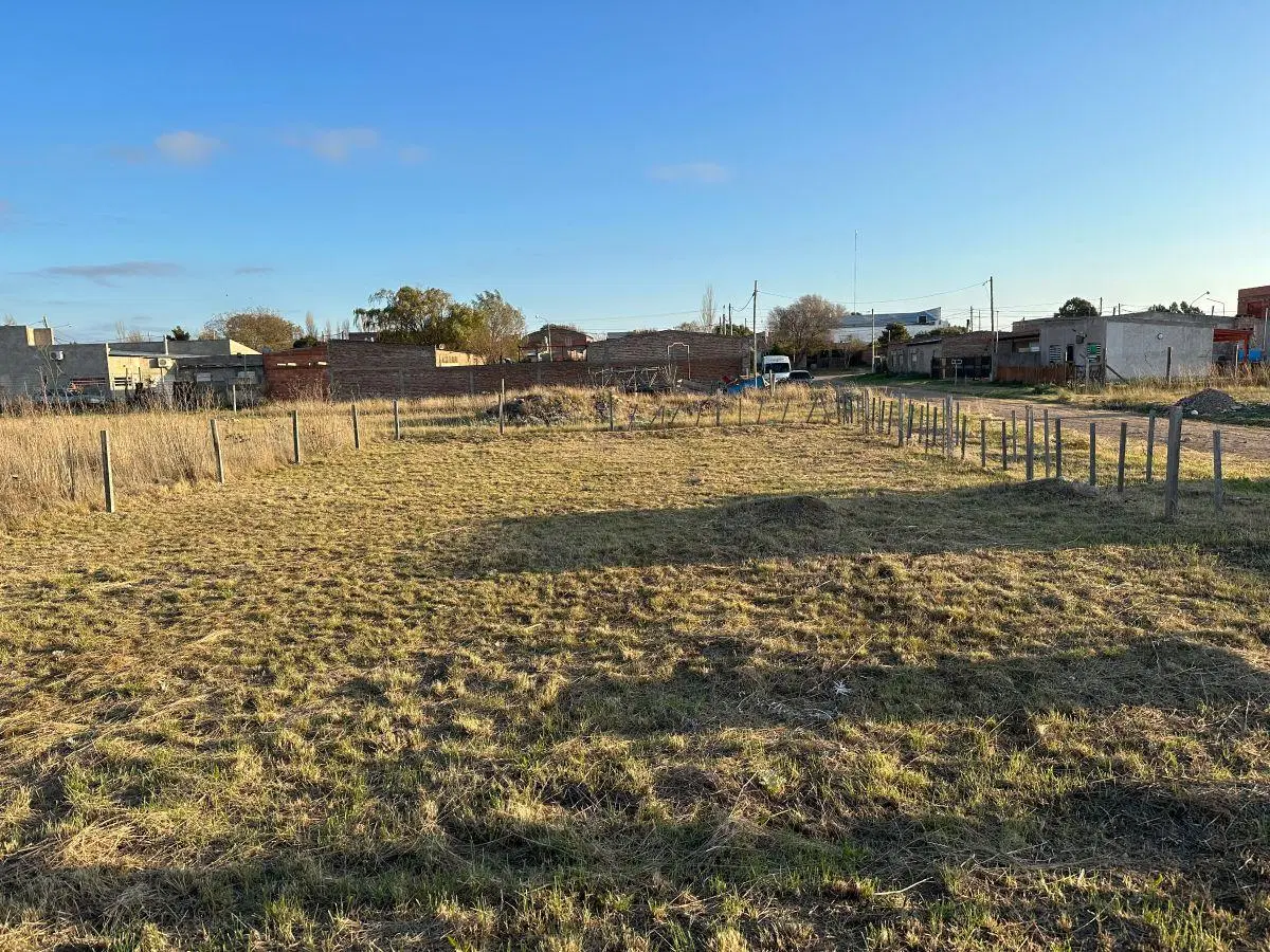 Terreno en VENTA, Guido Spano esq. El Ceibo 4