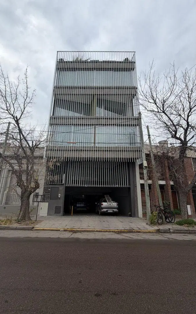 Oficina en VENTA, 12 de octubre 127 3