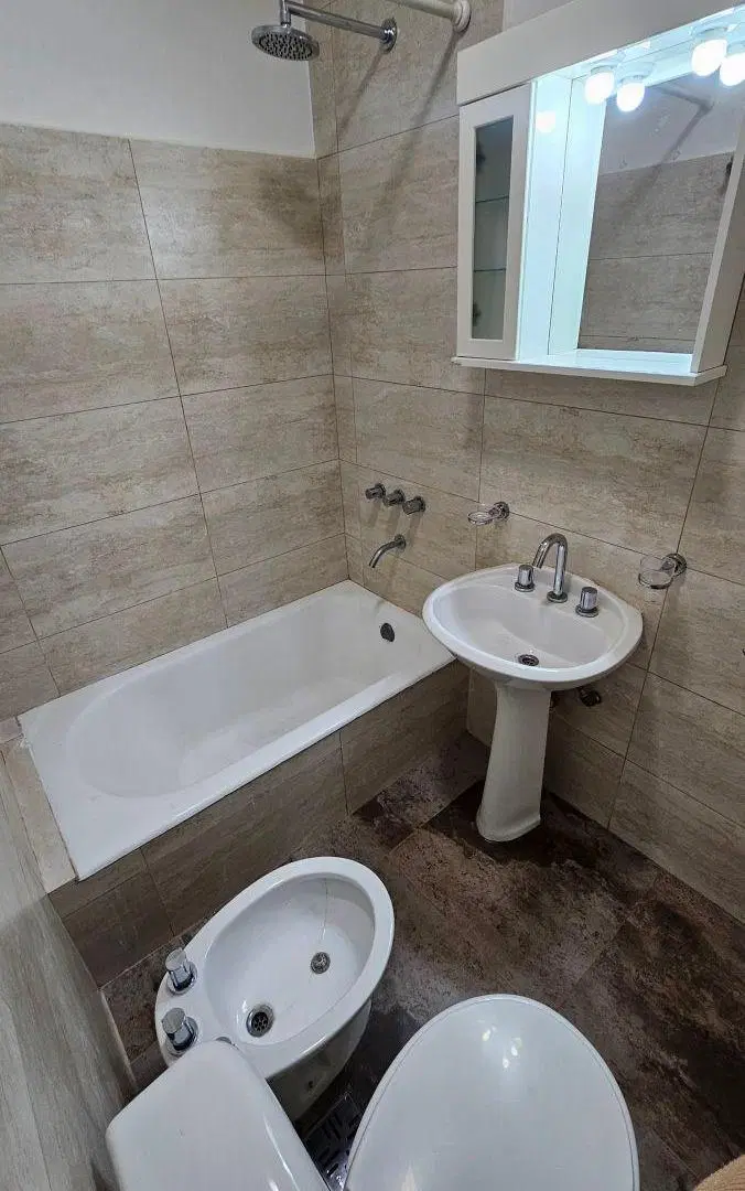 Oportunidad departamento de 2 dormitorios en VENTA, Moreno 45 5
