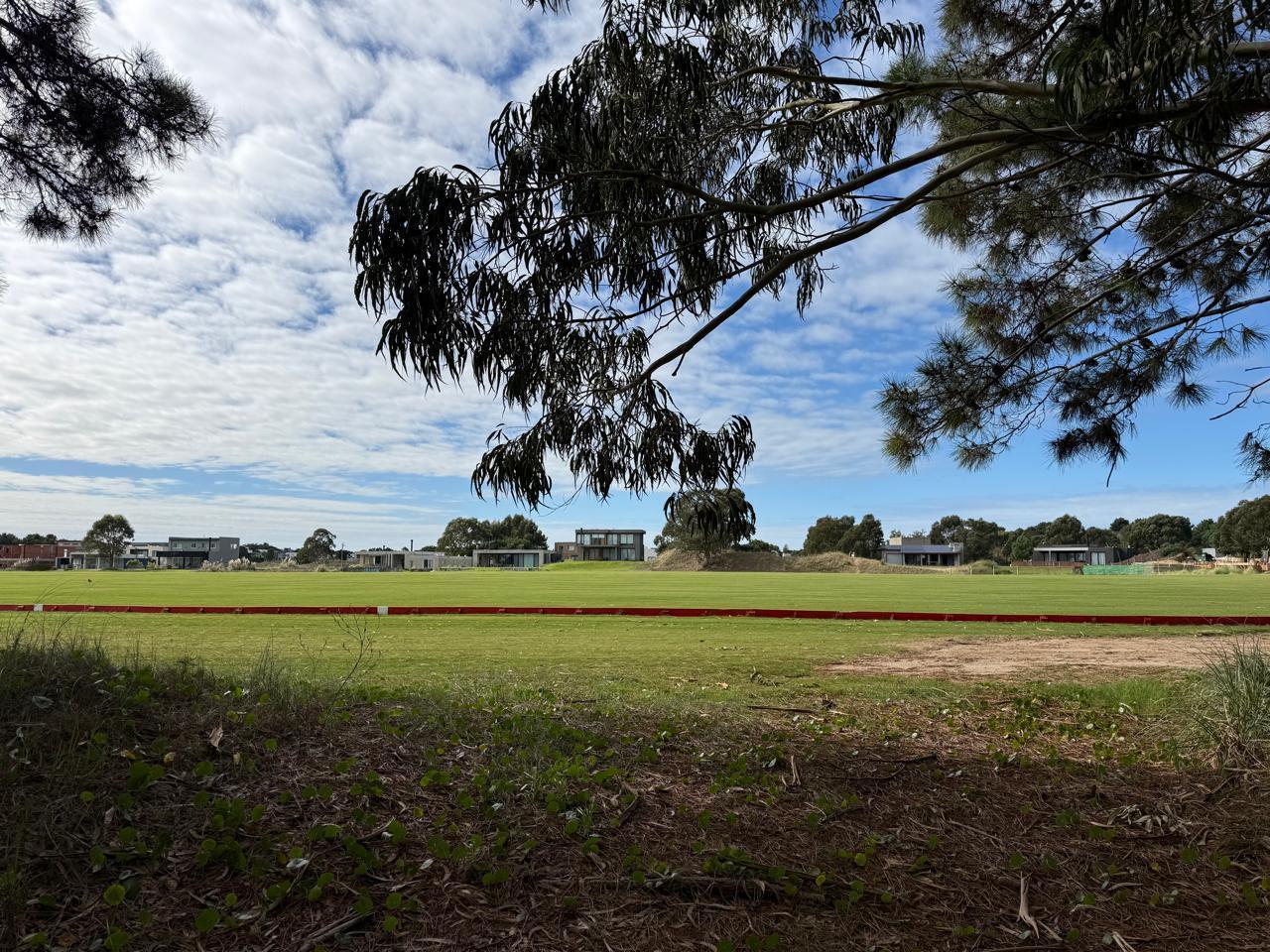 Terreno en Venta - Costa Esmeralda - con fondo a la cancha de polo