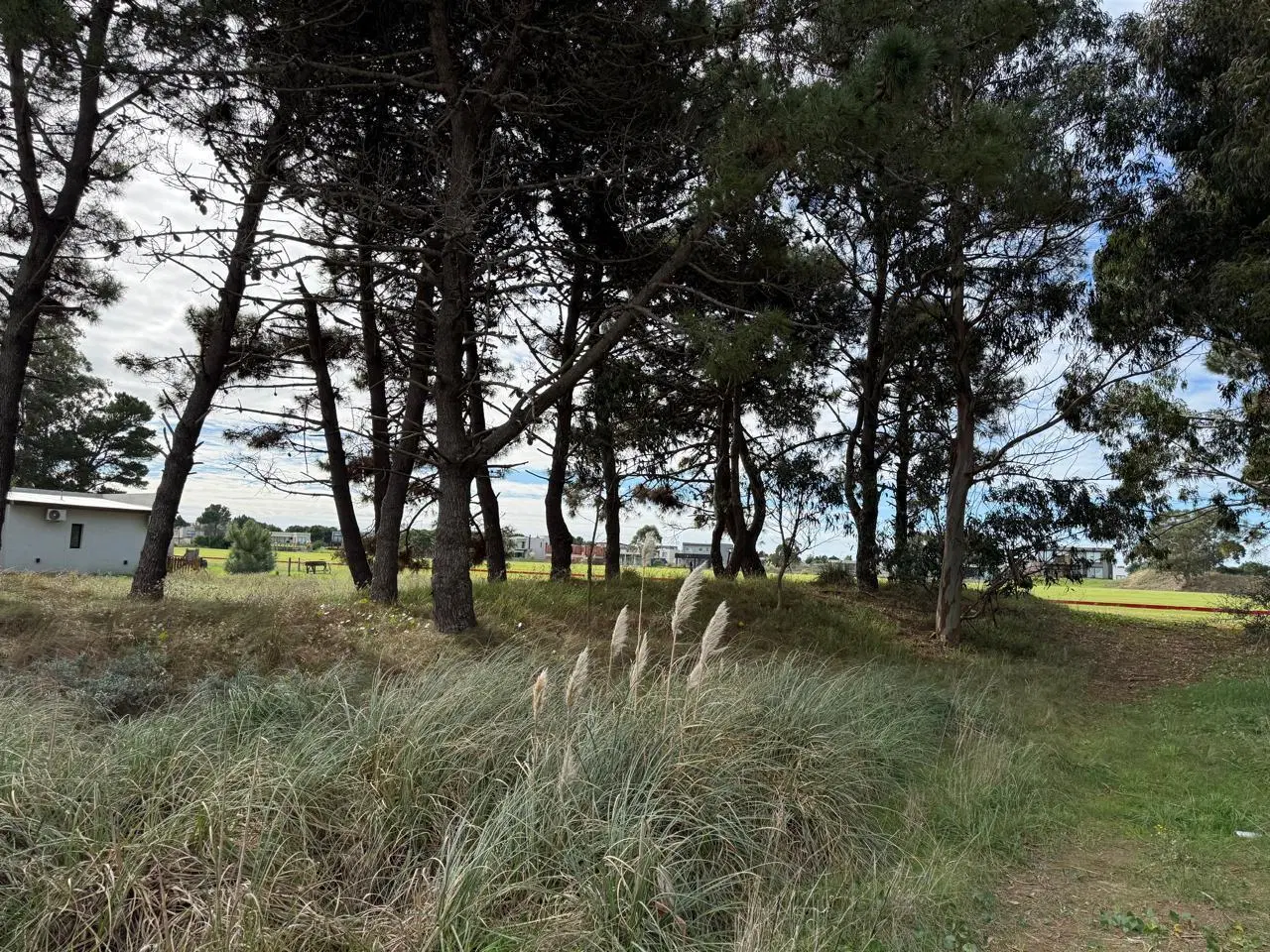 Terreno en Venta - Costa Esmeralda - con fondo a la cancha de polo 4