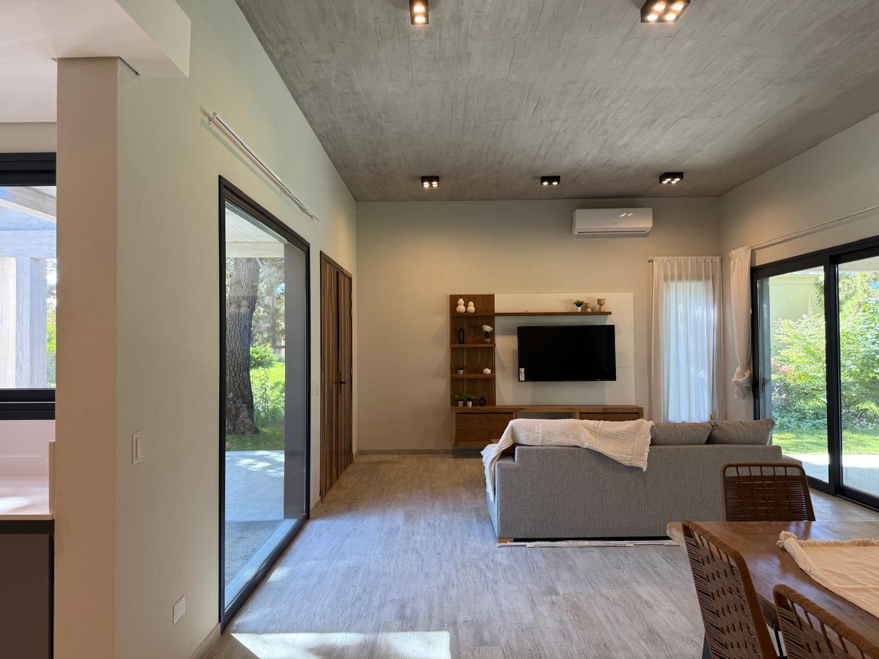 Foto de Casa en Venta - Costa Esmeralda, imagen 2