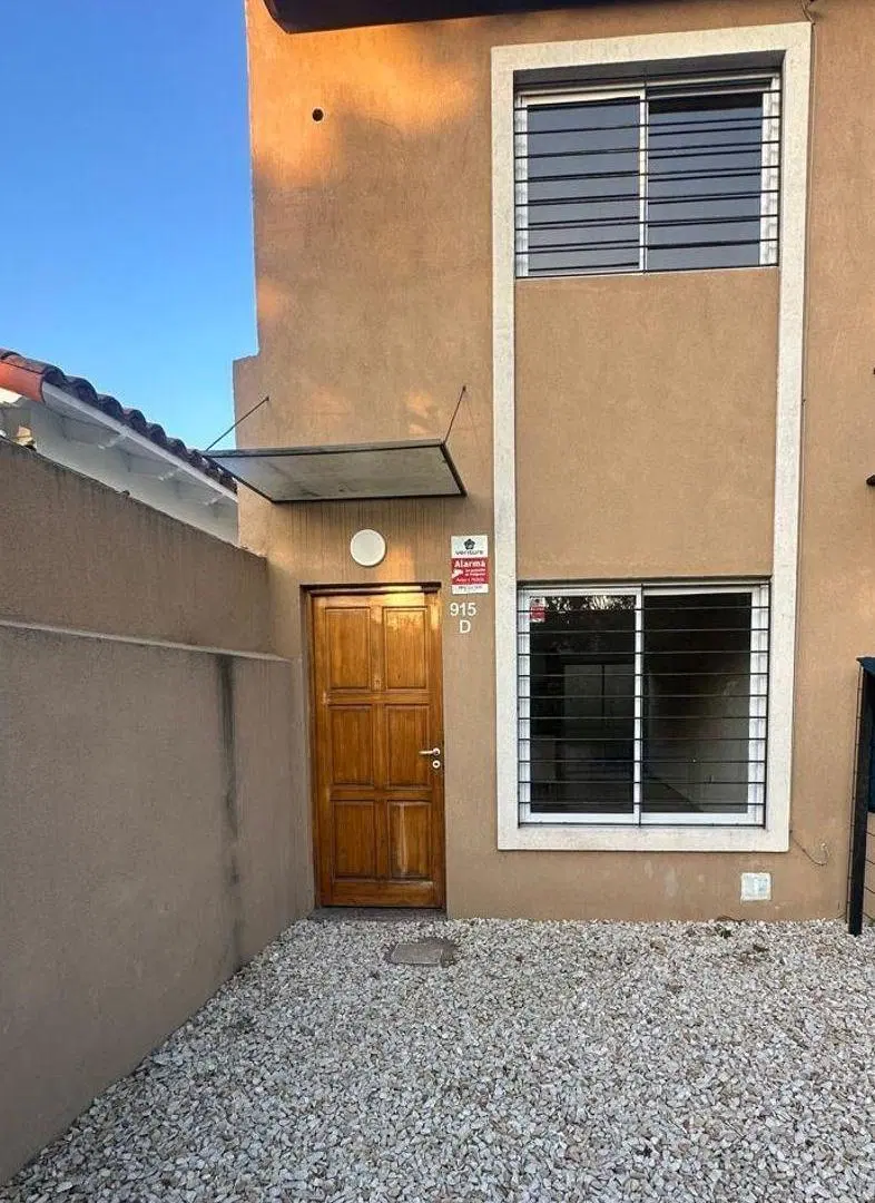 Alquiler Duplex con cochera 4