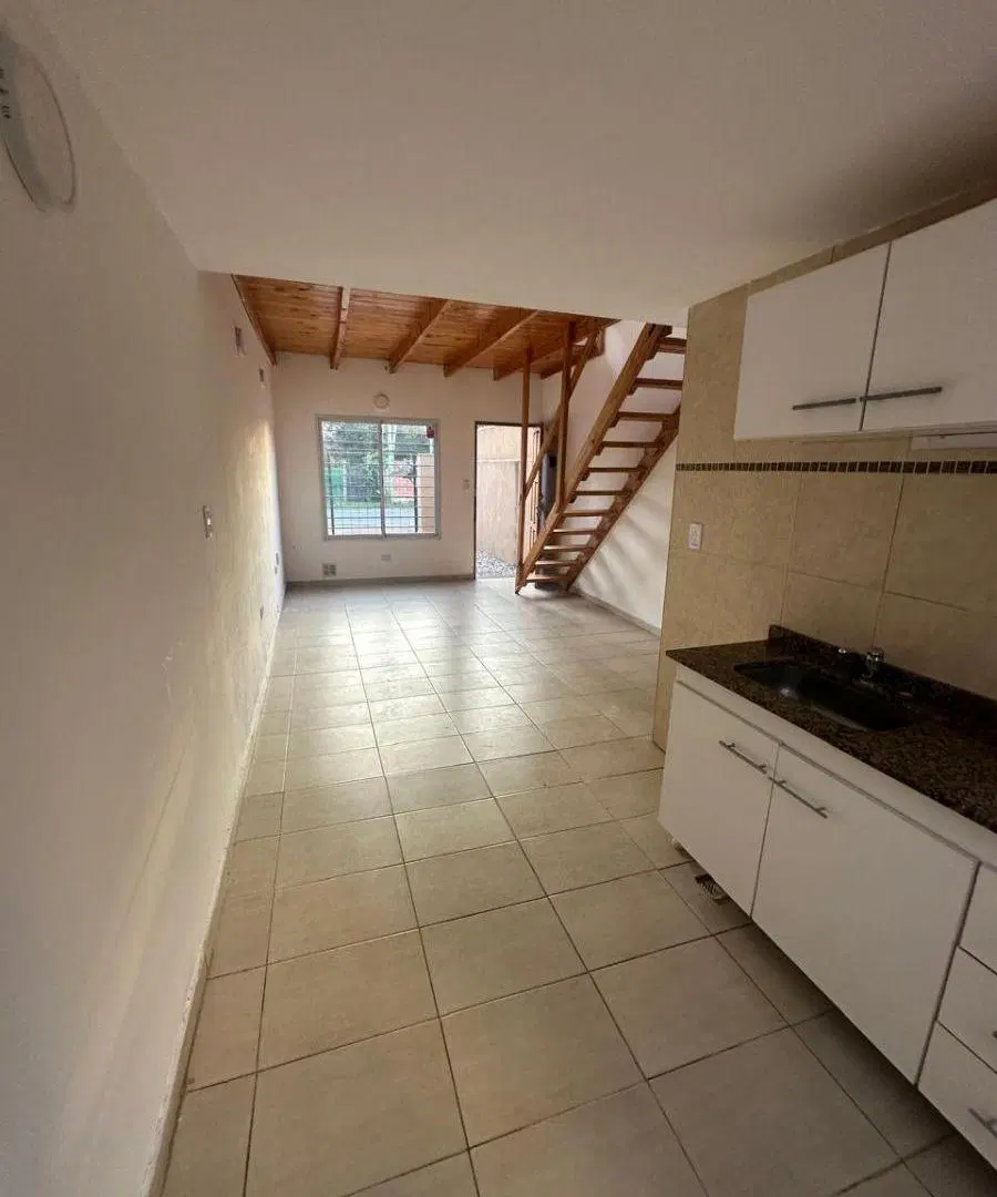 Alquiler Duplex con cochera 3