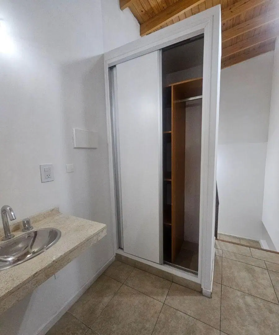 Dúplex 2 dorm. con balcón | Complejo de pocas unidades | Excelente ubicación 4
