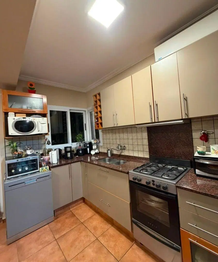 Casa en Palmares 3era etapa | 3 Suites, Piscina, Cochera para 3 Vehículos 4