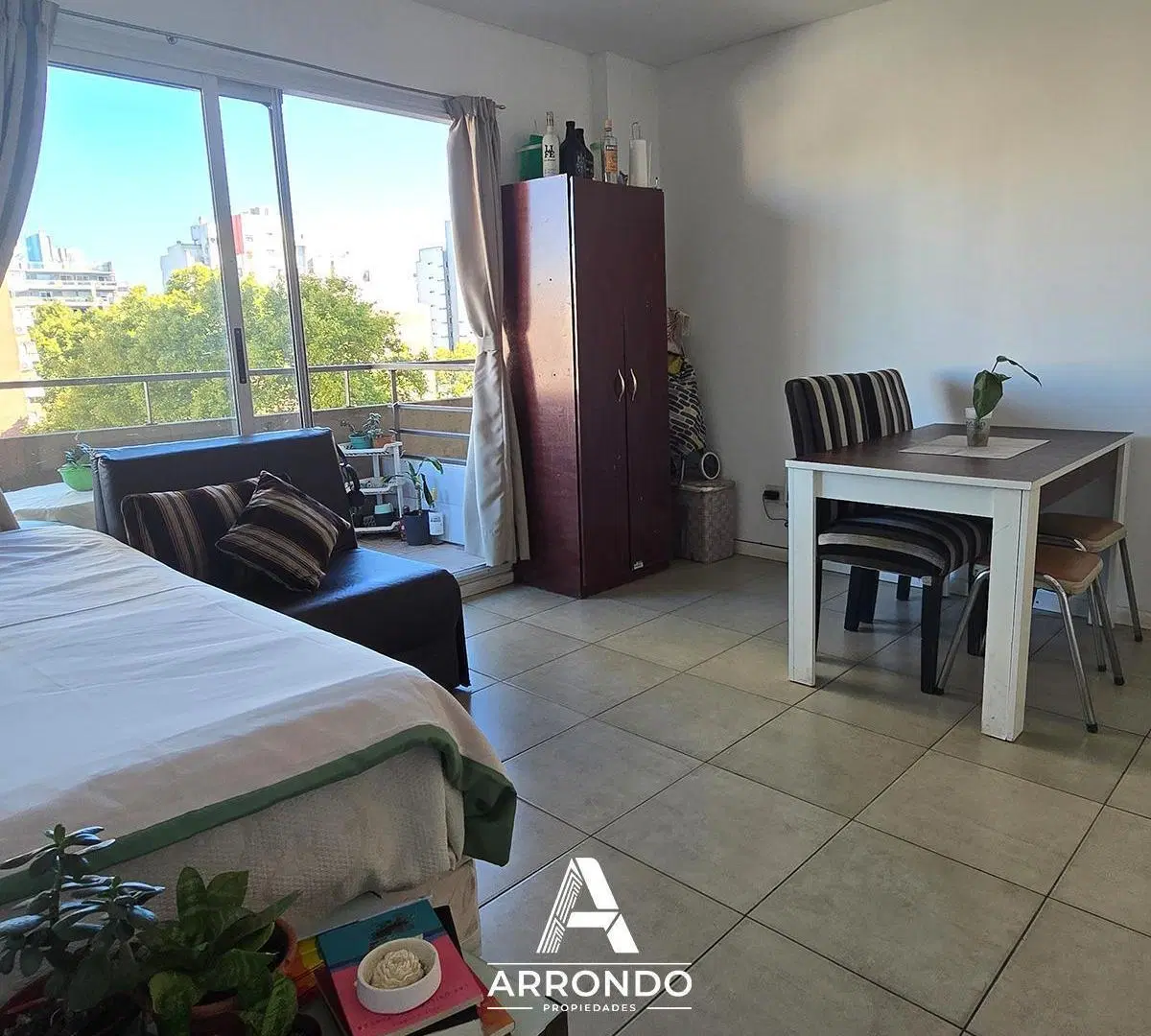 Departamento en Abasto 4