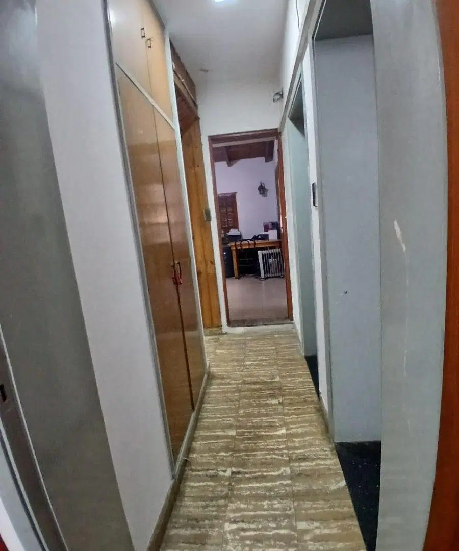 Casa 3 Dormitorios y Local Comercial 8