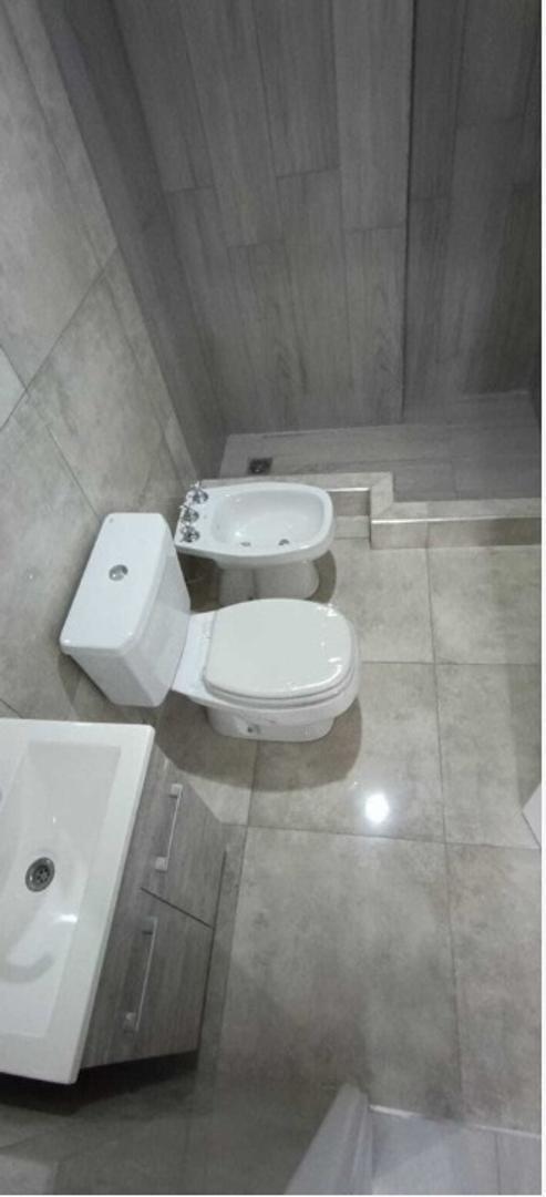 Foto de MONOAMBIENTE CON COCHERA EN BERAZATEGUI, imagen 5