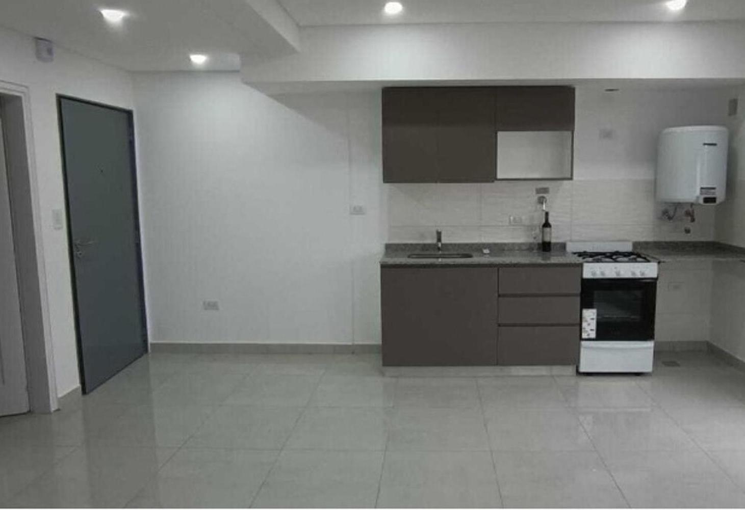 Foto de MONOAMBIENTE CON COCHERA EN BERAZATEGUI, imagen 4