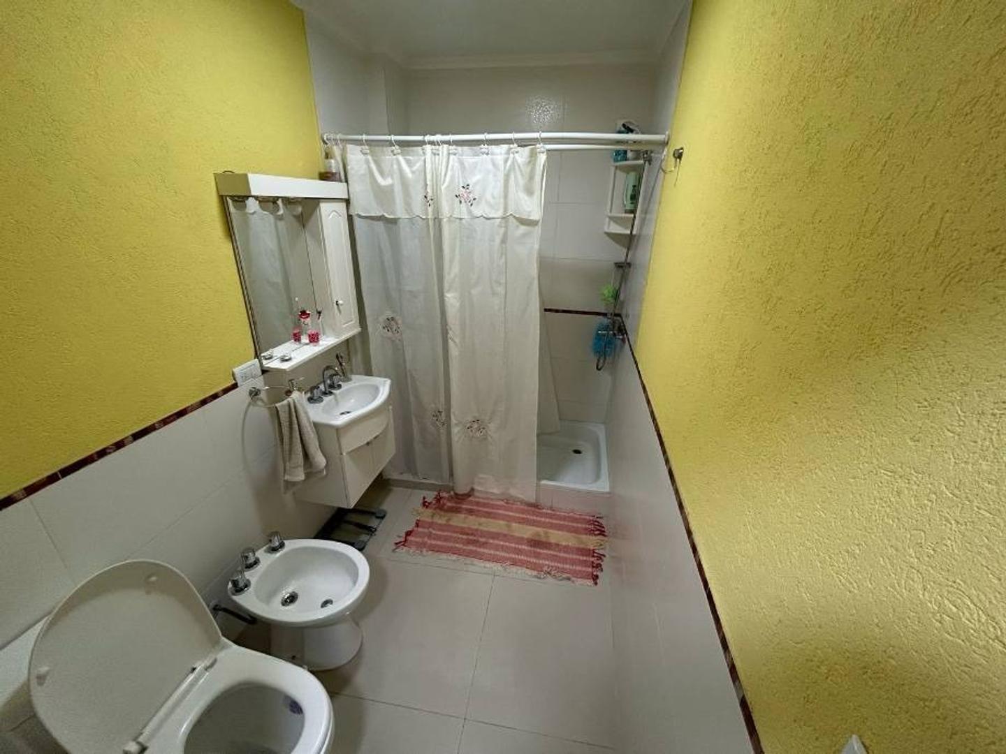 Foto de Oportunidad 2 Ambientes al Frente con Cochera! – USD 54.999, imagen 4