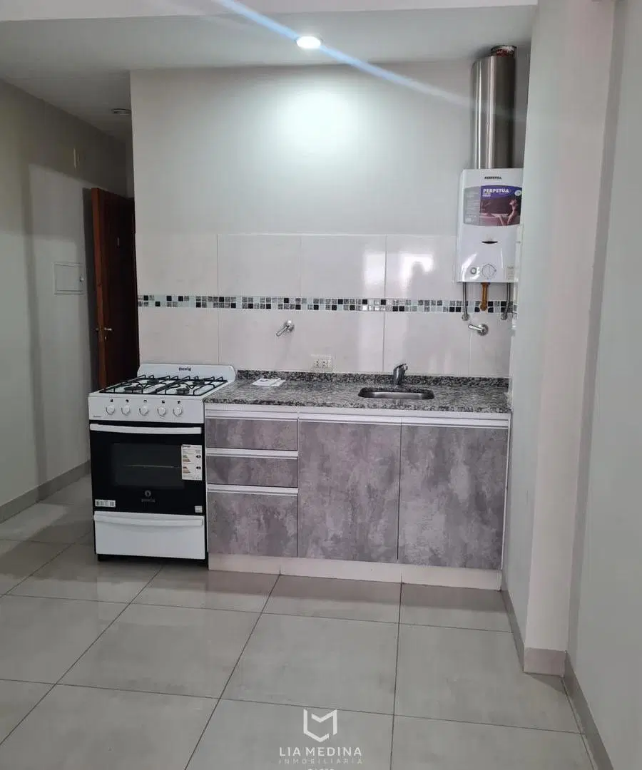 Venta departamento monoambiente en Barrio Norte 5