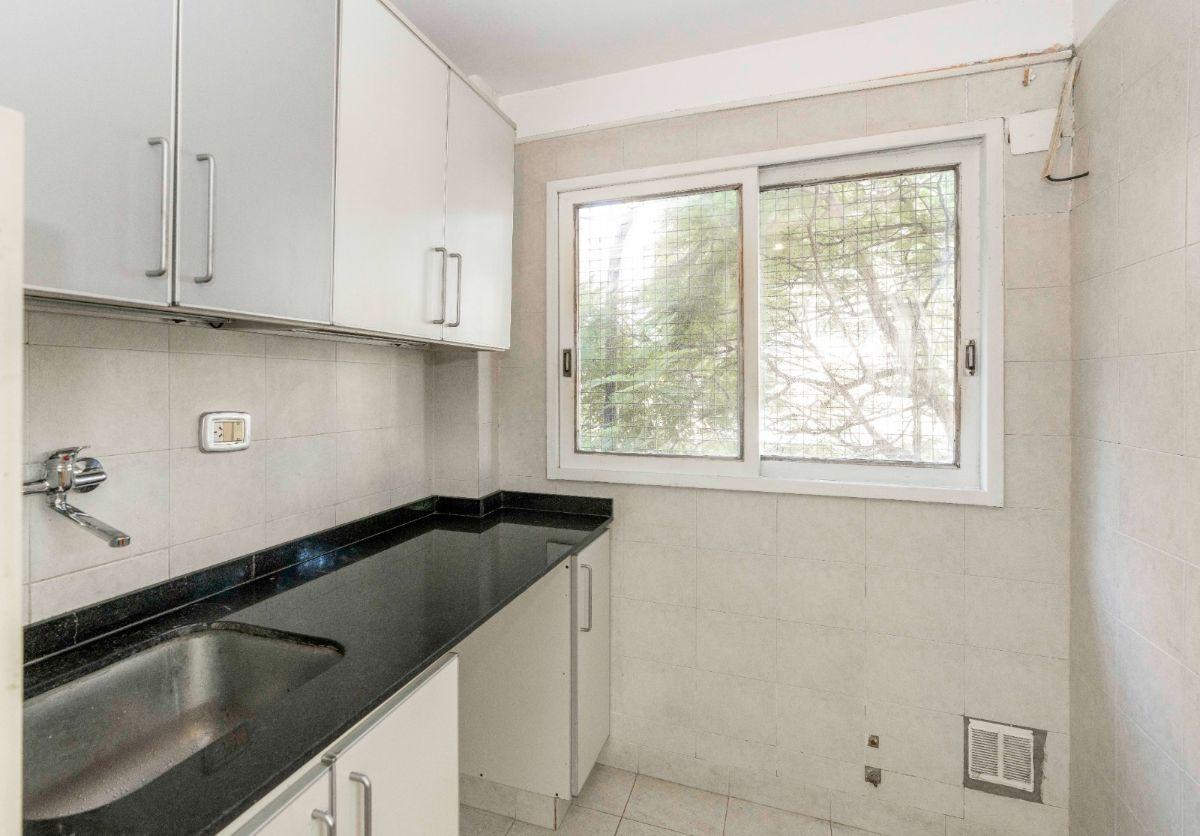 Foto de Venta departamento Belgrano 4amb con balcon y dependencia, imagen 5