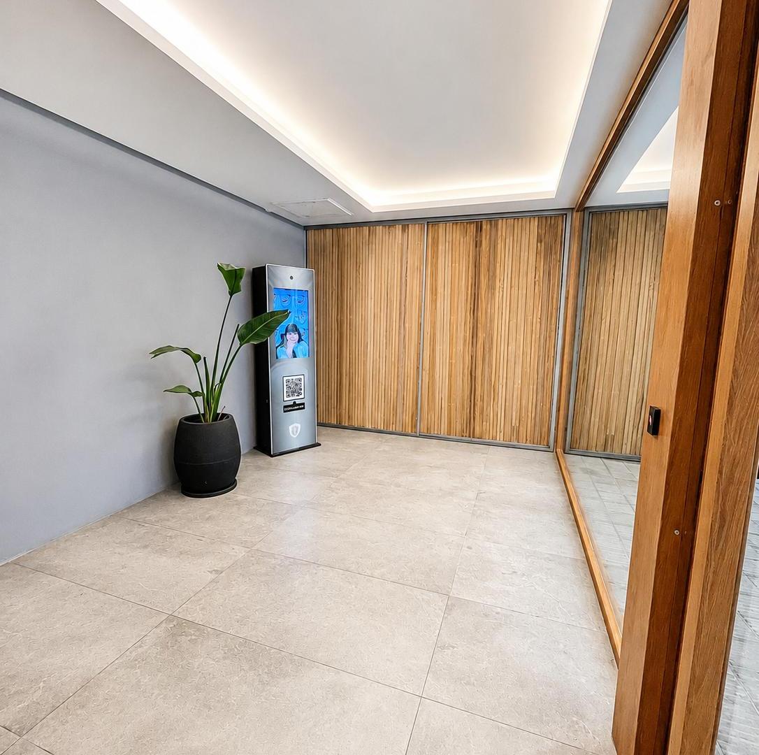 Foto de VENTA MONOAMBIENTE CON TERRAZA PROPIA EN RECOLETA!!!, imagen 5
