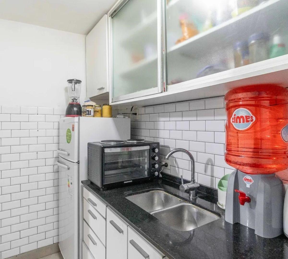 Foto de Venta depto 2 amb renovado Recoleta balcón, imagen 1