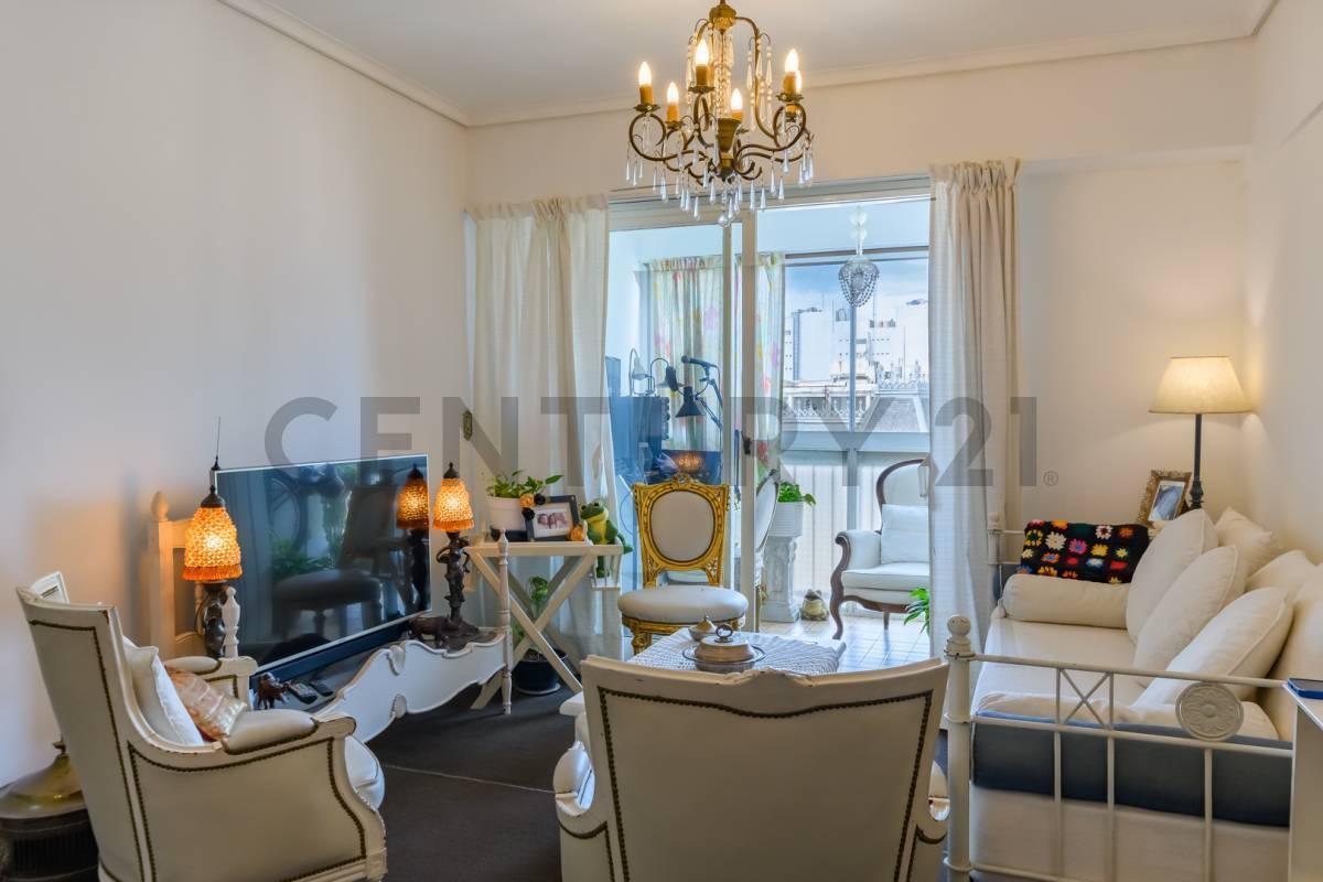 Departamento de 4 ambientes en venta en San Telmo