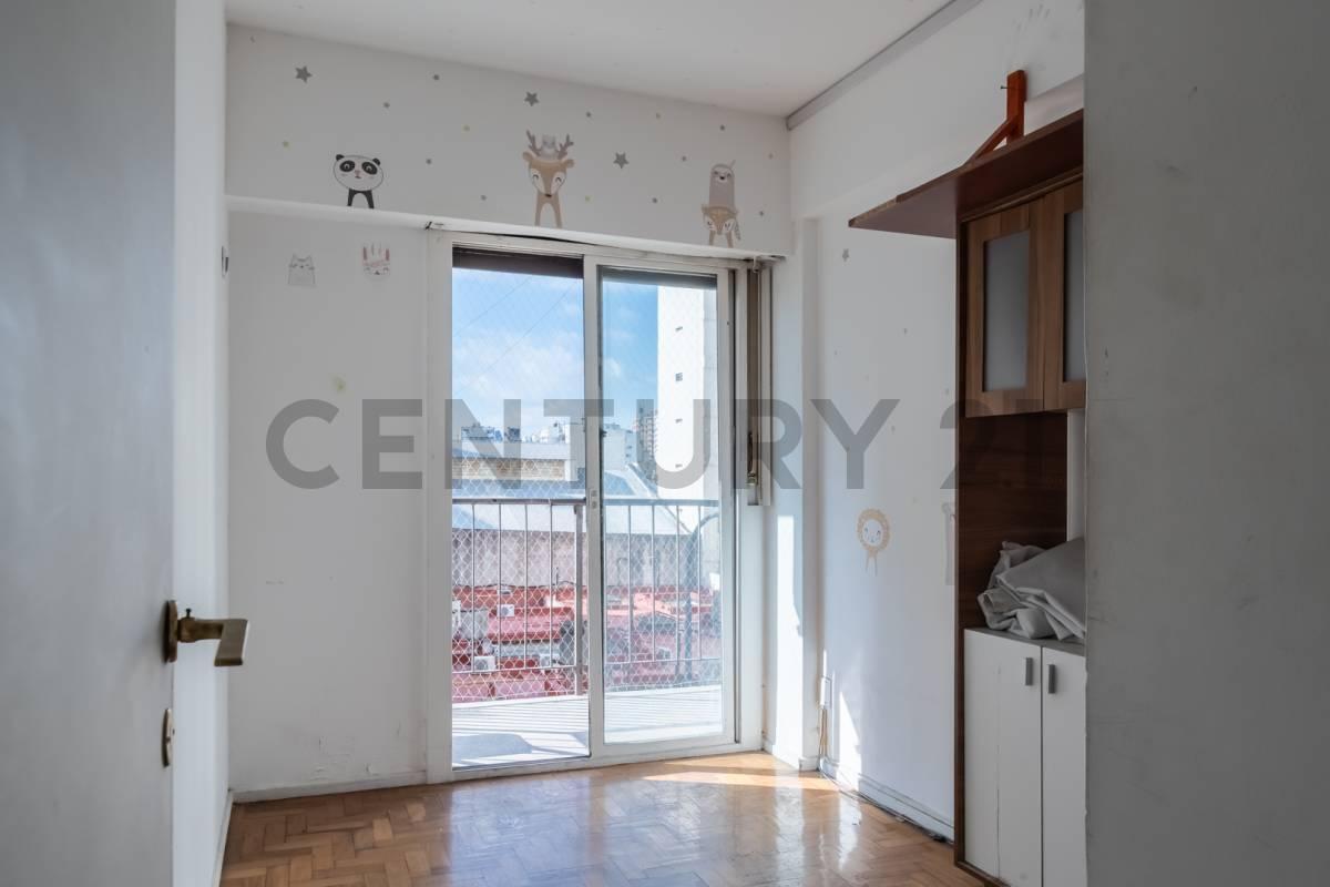 Foto de VENTA DEPARTAMENTO DE 3 AMBIENTES APTO PROFESIONAL RIVADAVIA Y COLOMBRES, imagen 4