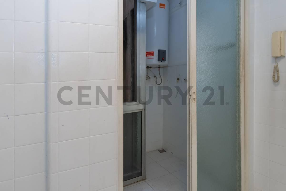 Foto de VENTA DE DEPARTAMENTO DE 3 AMBIENTES CON COCHERA EN ALMAGRO, imagen 4