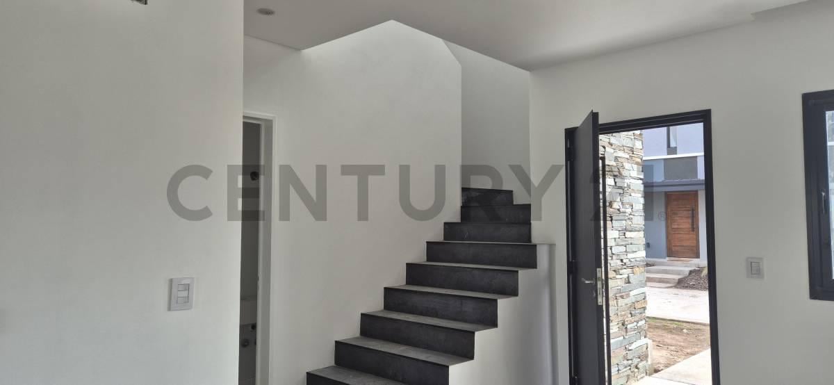 Foto de Casa Dúplex con jardín y parrilla en Spring Park en Pilar, imagen 2