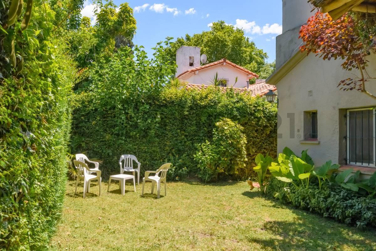 Foto de VENTA DE CASA DE 4 AMBIENTES CON JARDIN Y COCHERA EN BECCAR SAN ISIDRO, imagen 1