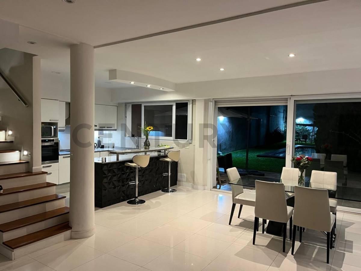 Foto de CASA DE 4 AMBIENTES VENTA RAMOS MEJIA PILETA Y COCHERA, imagen 2