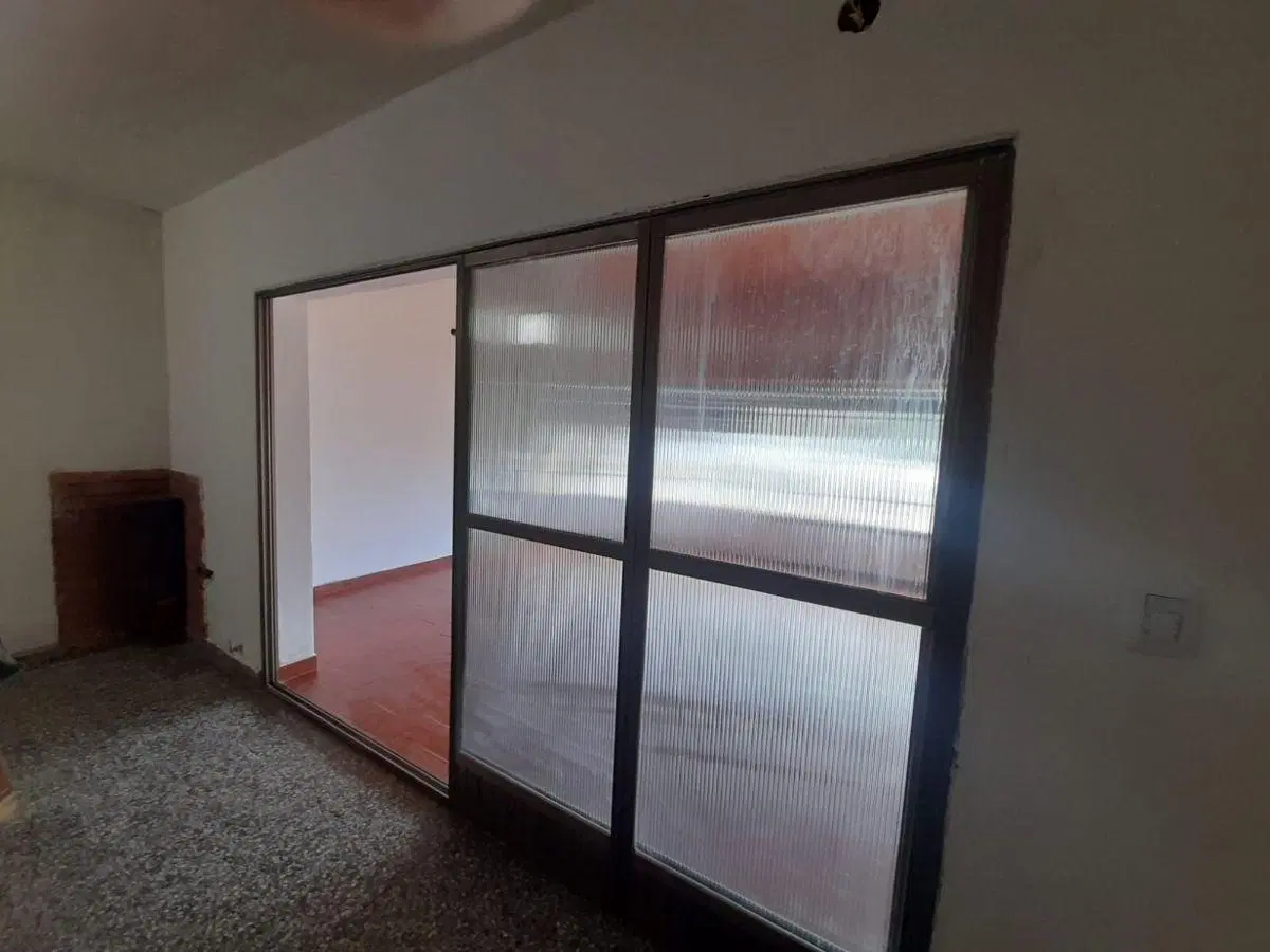 Casa en venta c/ cochera en Ingeniero White 4