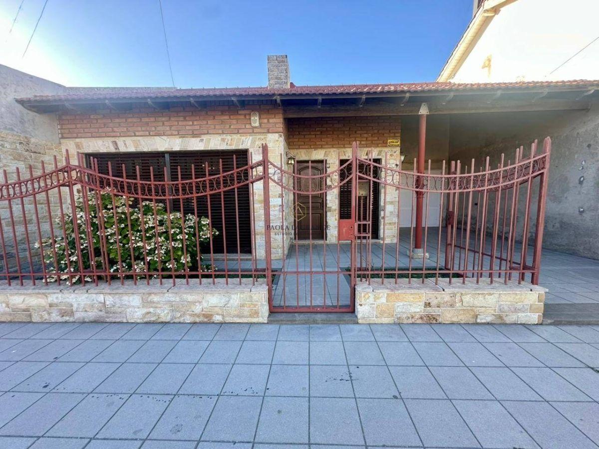 Foto de Casa en venta en Ingeniero White, imagen 2