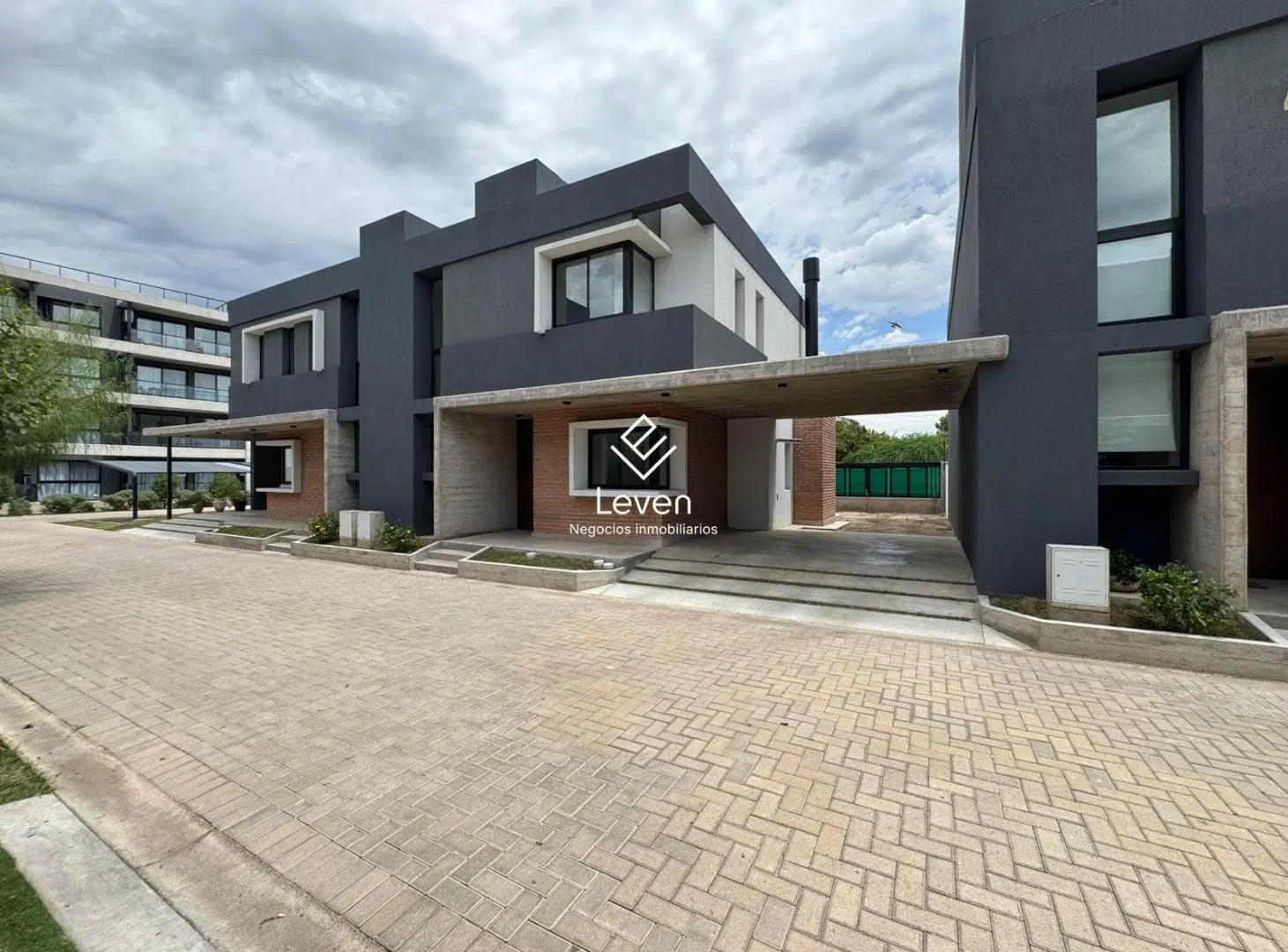 Duplex 3 dormitorios a estrenar Condominio Rivera Norte 1