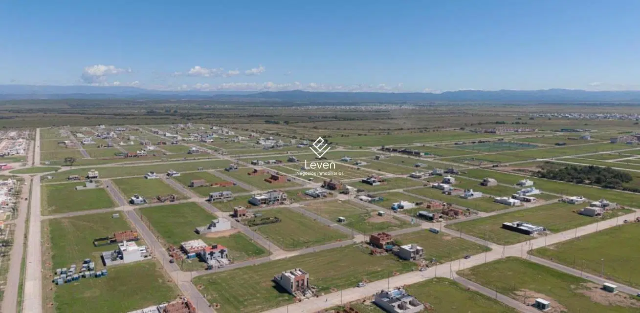 Terreno 263 m2 Apto Duplex Cuestas de Manantiales 2