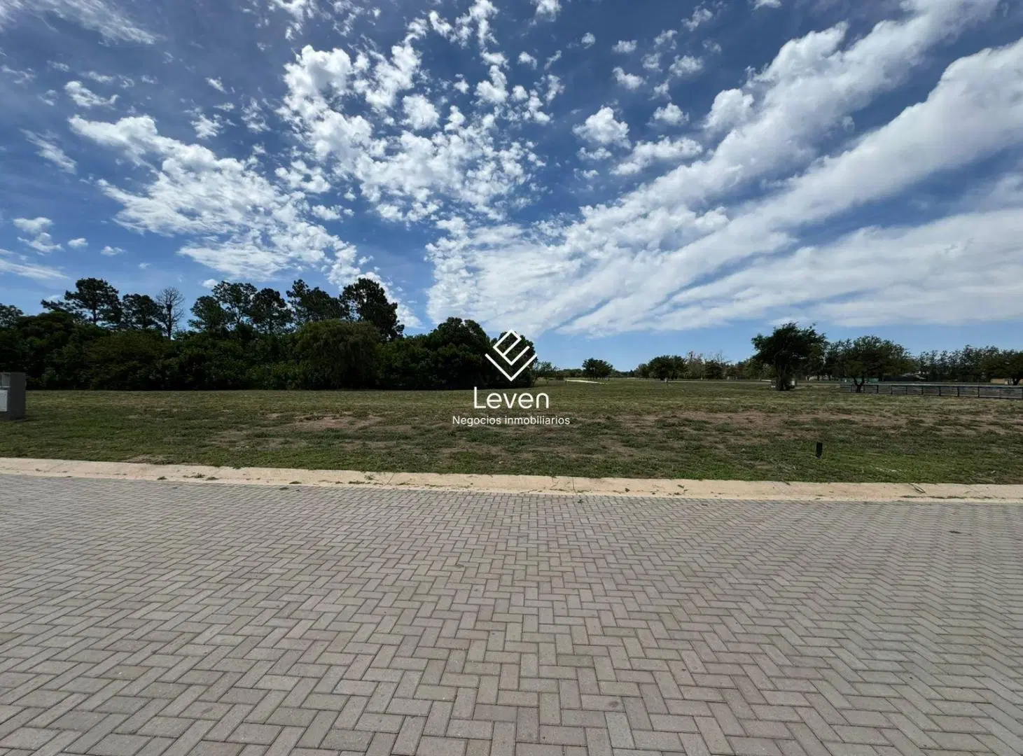Terreno 598 m2 Barrio Privado Viarava, Villa Allende 2