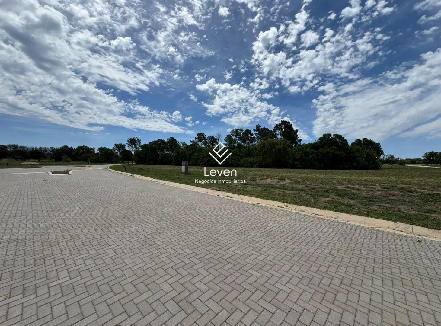 Terreno 598 m2 Barrio Privado Viarava, Villa Allende 1