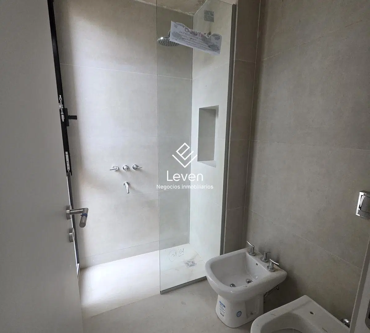 VENTA MODERNO DUPLEX 2 DORMITORIOS CON TERMINACIONES PREMIUM EN BARRIO DISTRITO SUR 5