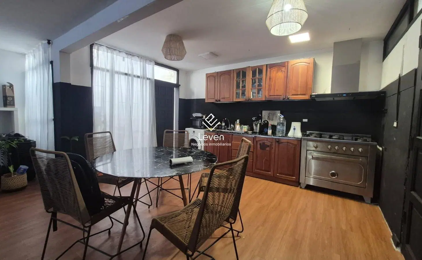 VENTA CASA/ LOCAL COMERCIAL SOBRE SANTA ANA 2