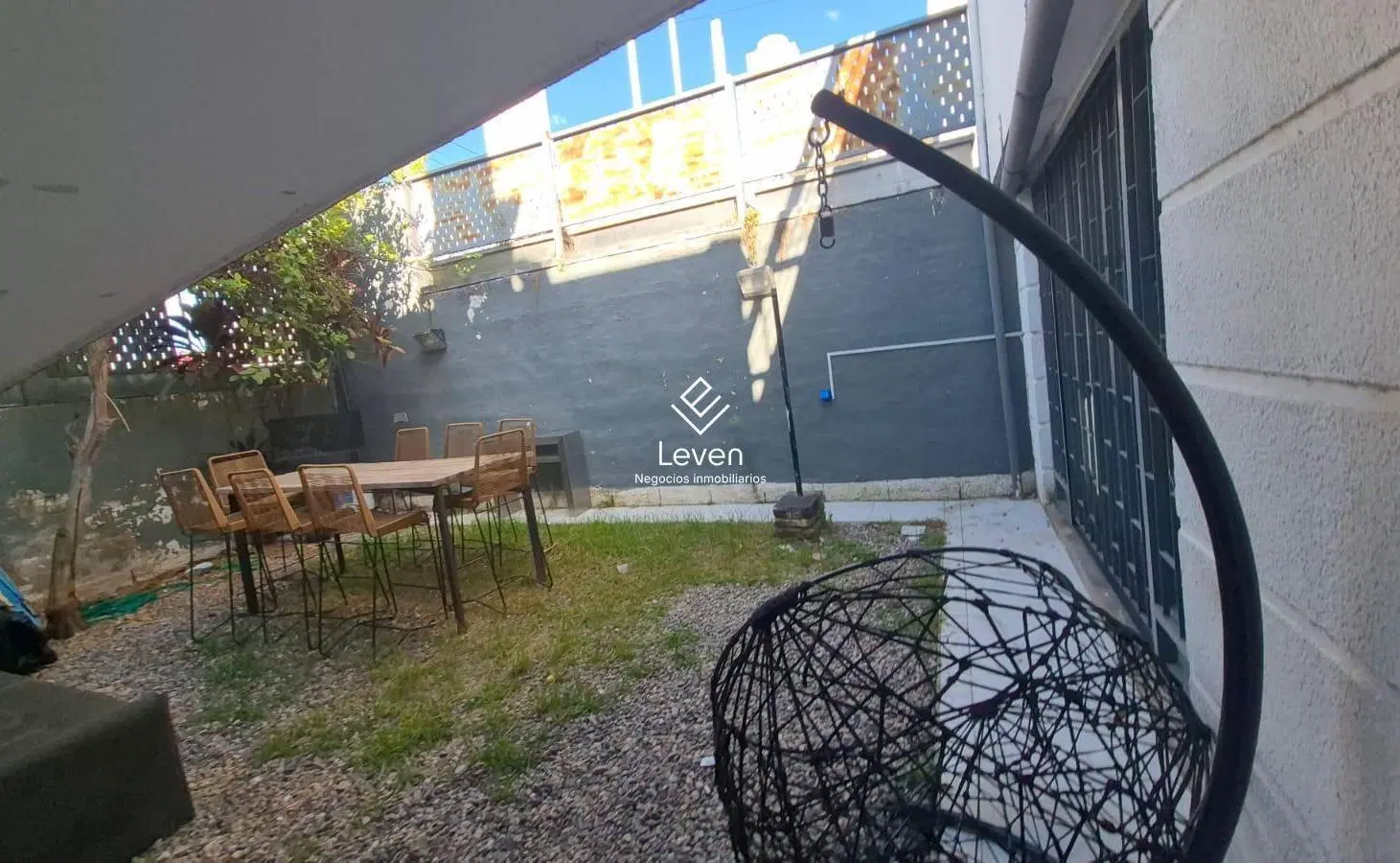 VENTA CASA/ LOCAL COMERCIAL SOBRE SANTA ANA 4