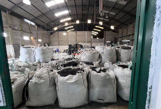 Foto de Galpón con 3 naves de 600 m2 cu Los Boulevares, imagen 2