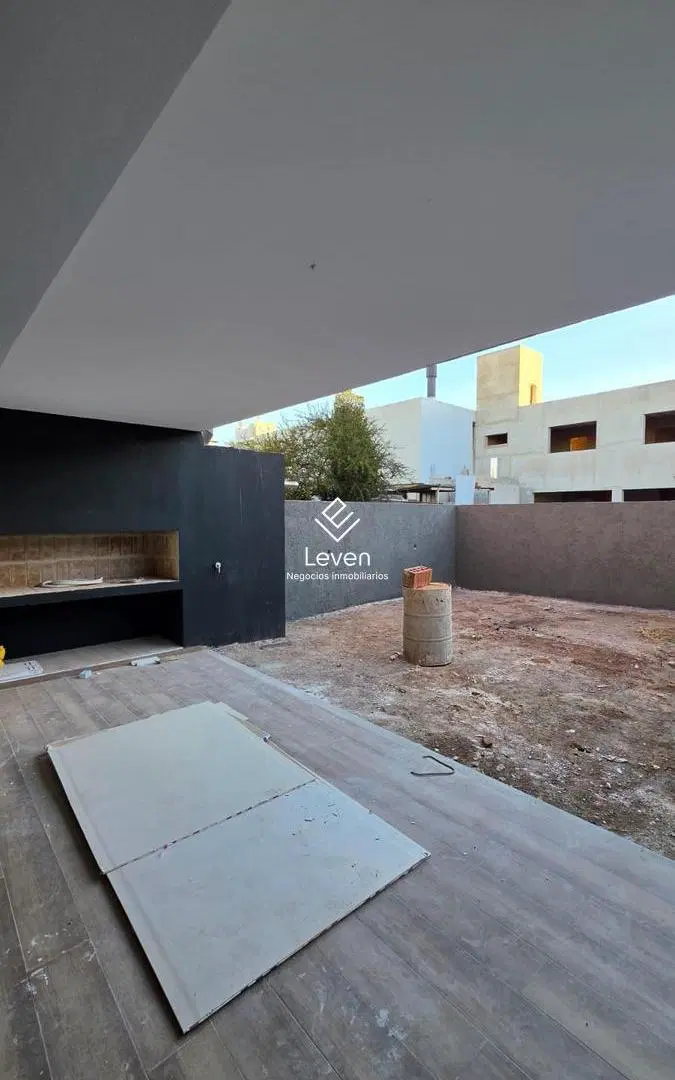 VENTA DUPLEX PRADOS 3 DORMIS, CENTRAL 2