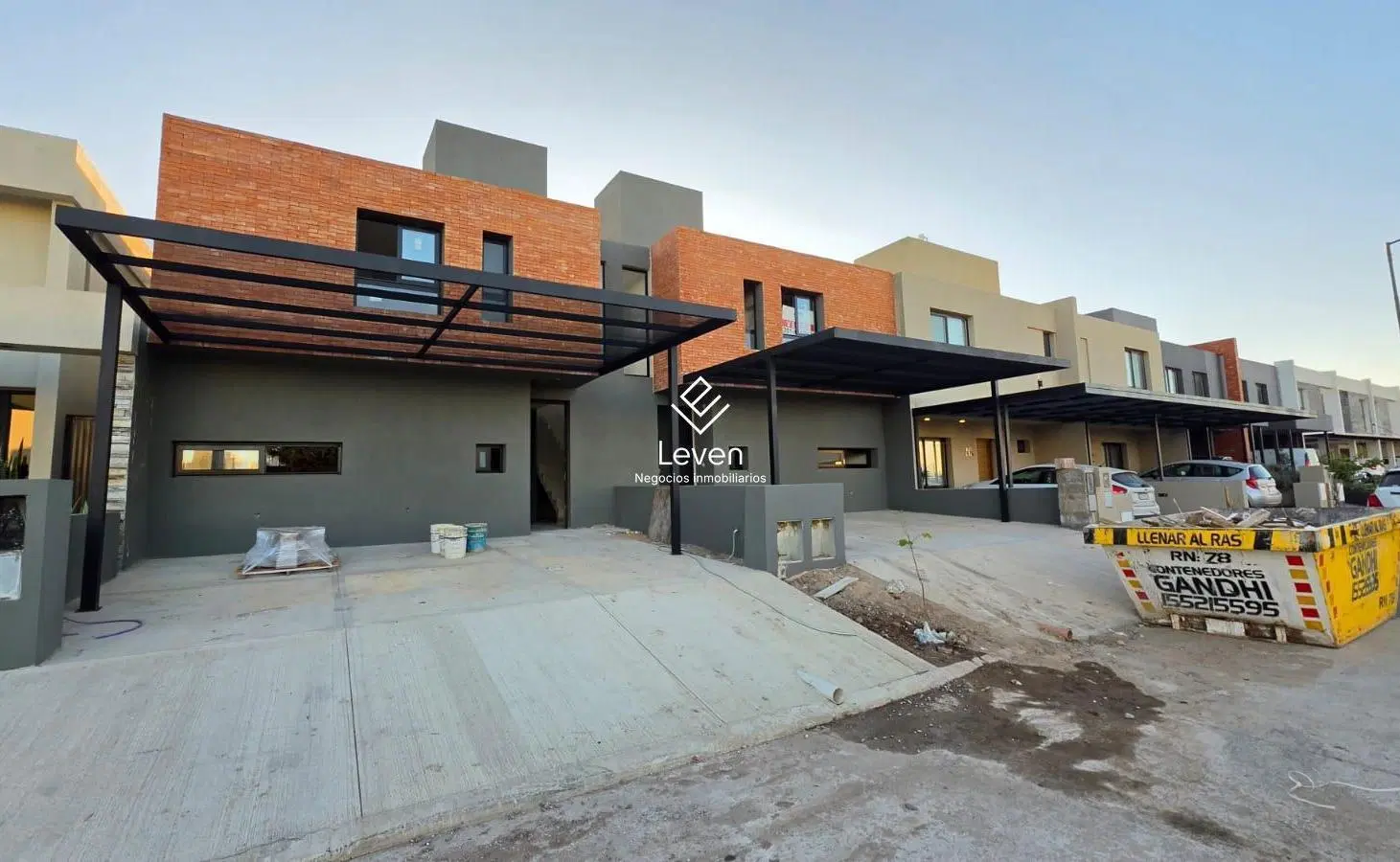 VENTA DUPLEX PRADOS 3 DORMIS, CENTRAL 1