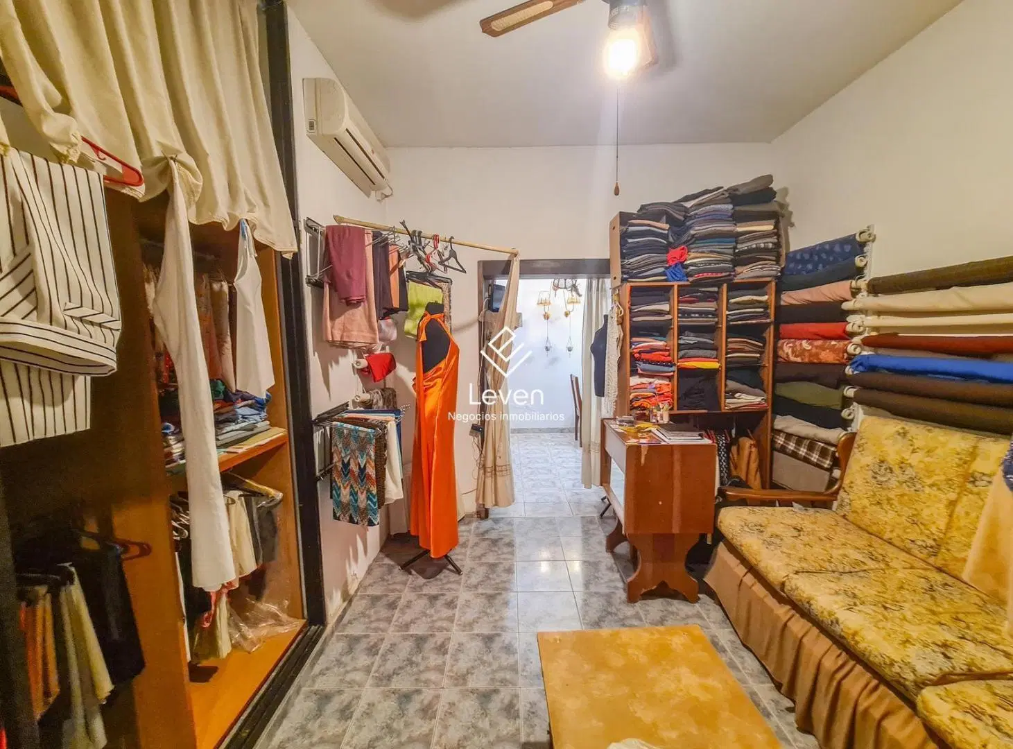 Venta Casa Tres Dormitorios Granja de Funes Patio Pileta 4