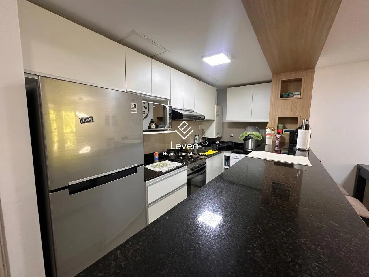 Departamento 2 dormitorios con amplio balcón sobre Poeta Lugones 5