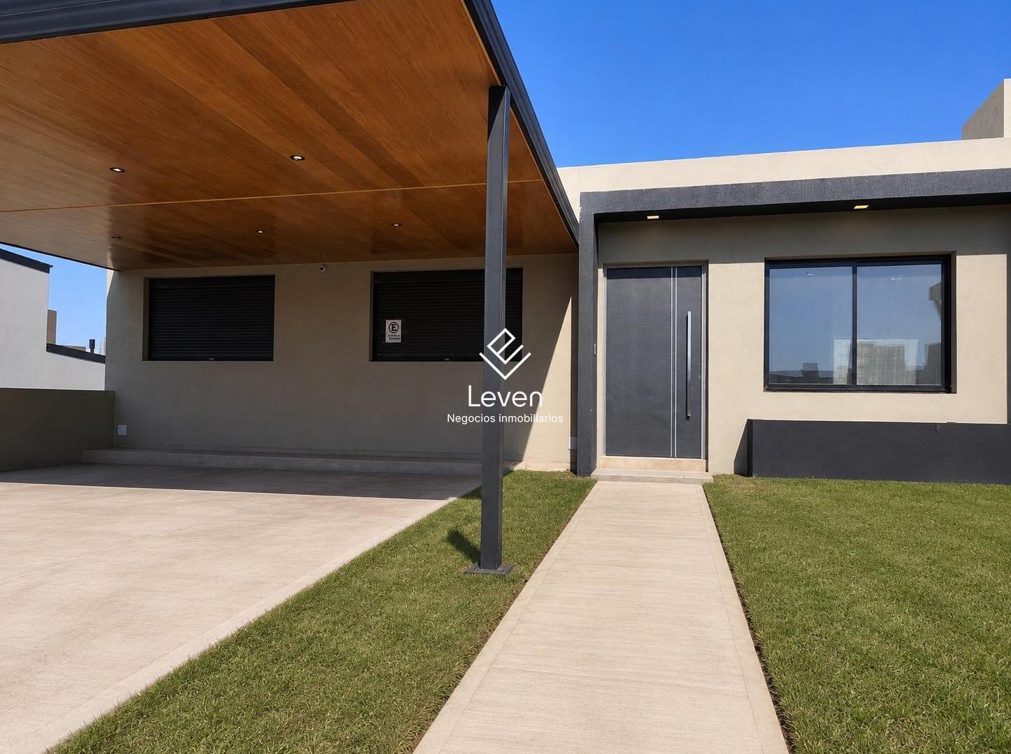 VENTA DE CASA 3 DORMITORIOS EN DOCTA EN PLANTA BAJA