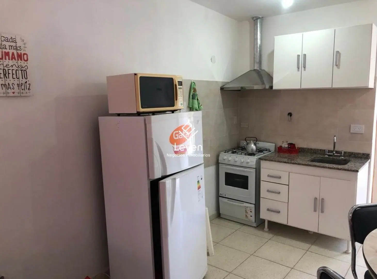 VENTA 3 LOCALES COMERCIALES Y 3 MONOAMBIENTES EQUIPADOS PLAYAS DE ORO CARLOS PAZ 2