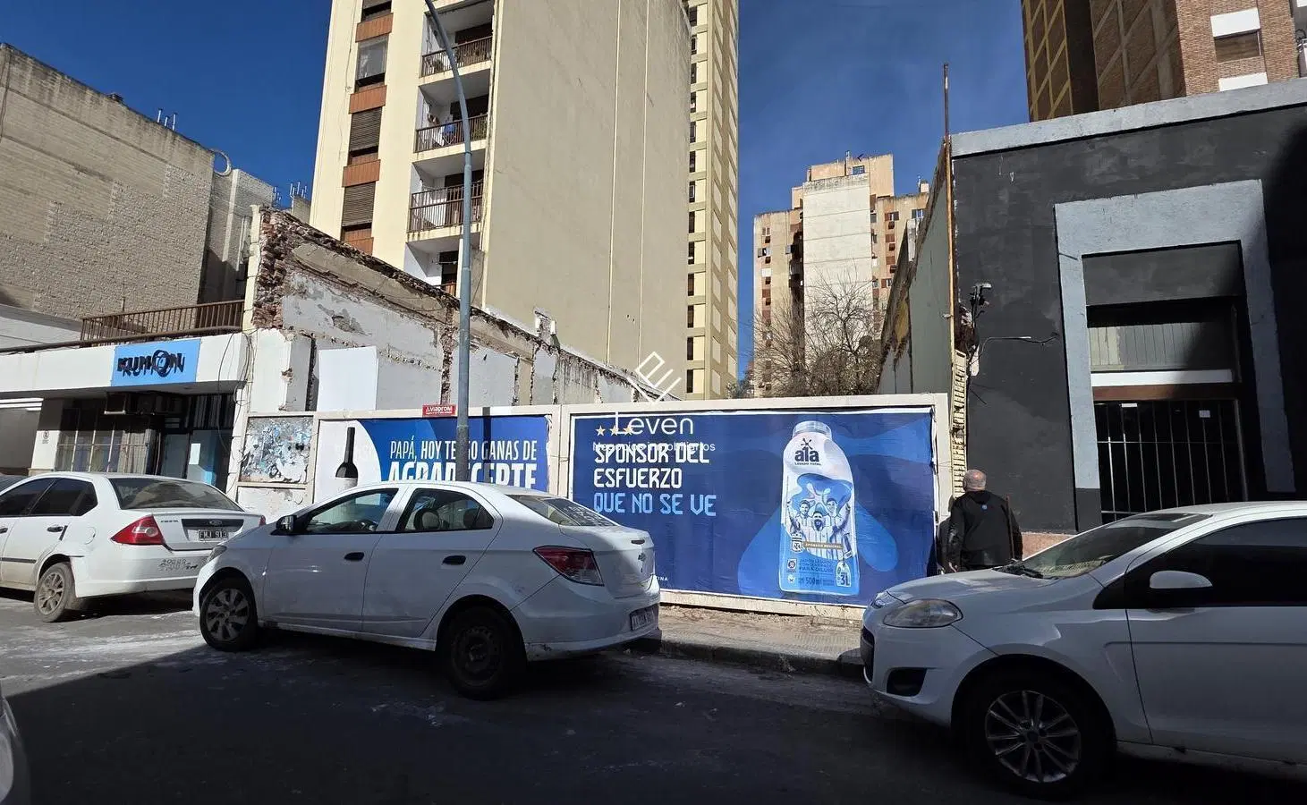VENTA TERRENO BARRIO ALBERDI APTO DESARROLLO EXCELENTE UBICACIÓN 5