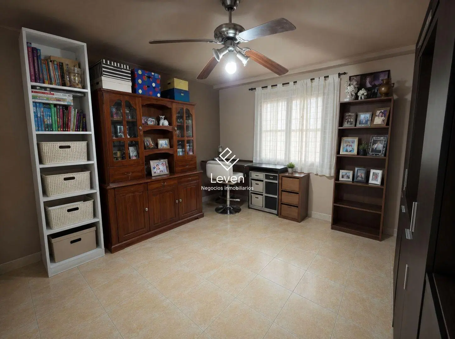 Venta Casa 3 Dorm Pileta y Quincho Zona Arguello CPC 2