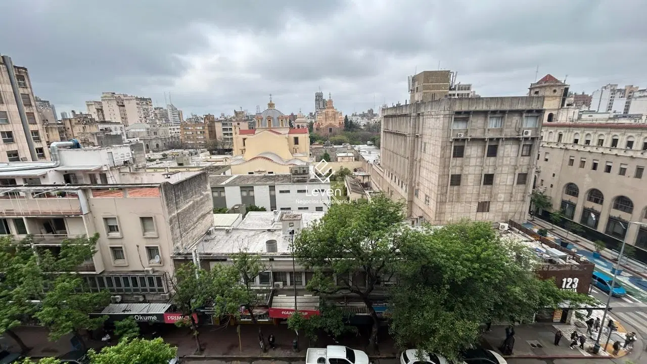 VENTA DEPARTAMENTO 3 DORMITORIOS PLENO CENTRO 4