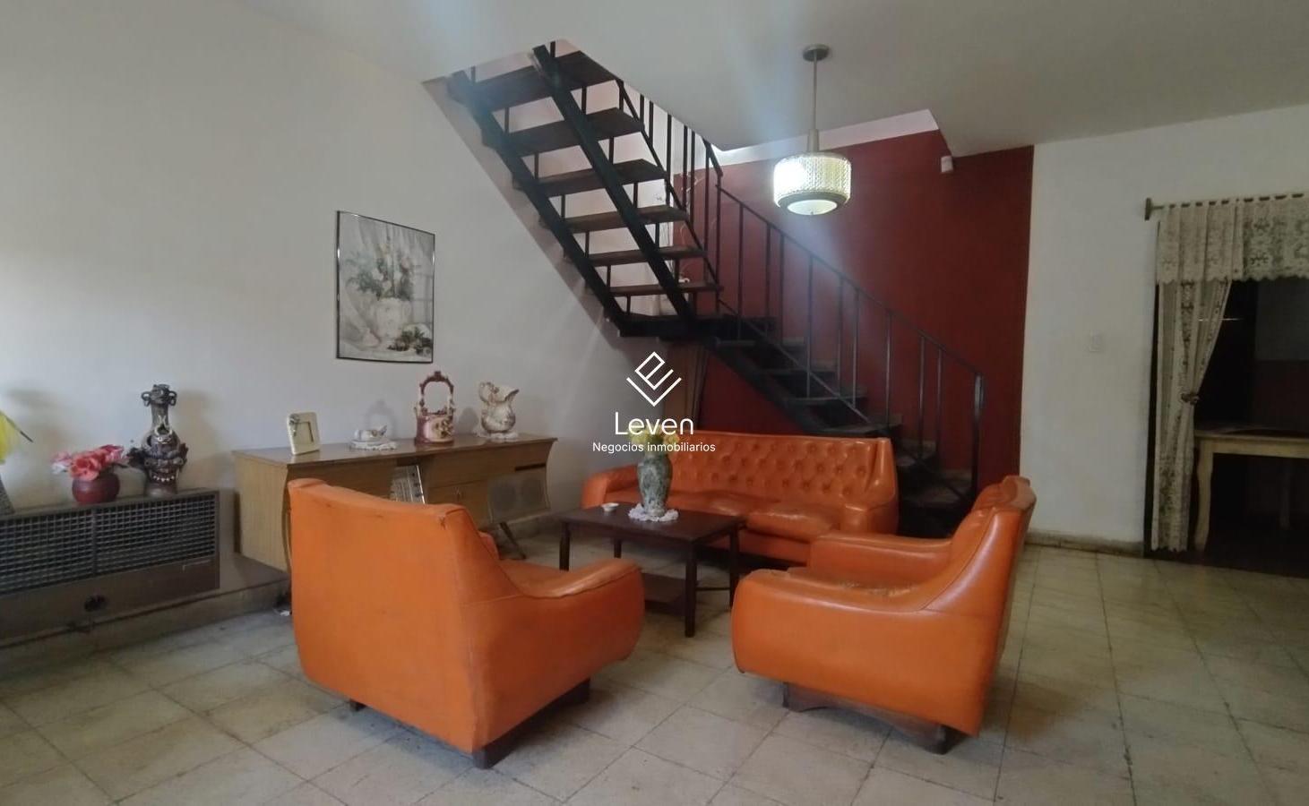 Foto de VENTA CASA 6 DORMITORIOS 2 BAÑOS EN LOS PARAISOS, imagen 1