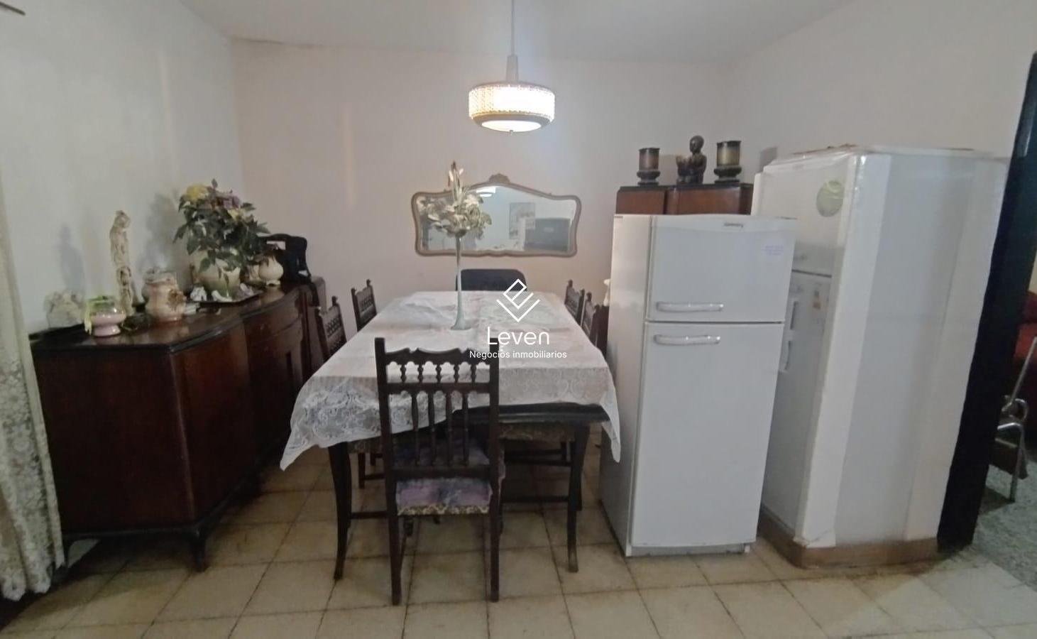 Foto de VENTA CASA 6 DORMITORIOS 2 BAÑOS EN LOS PARAISOS, imagen 3