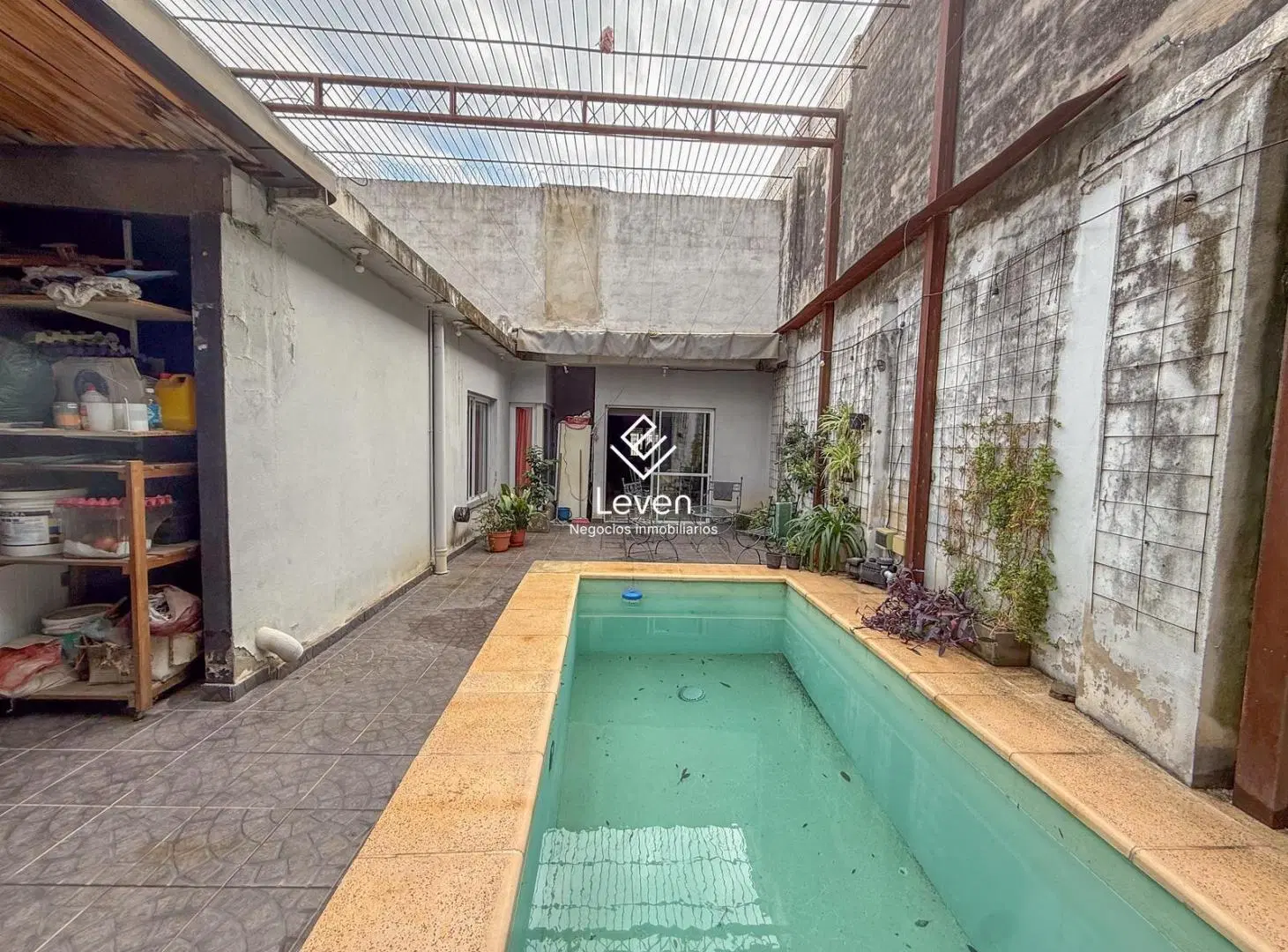 VENTA CASA 3 DORM ALTO ALBERDI PILETA QUINCHO COCHERA 5