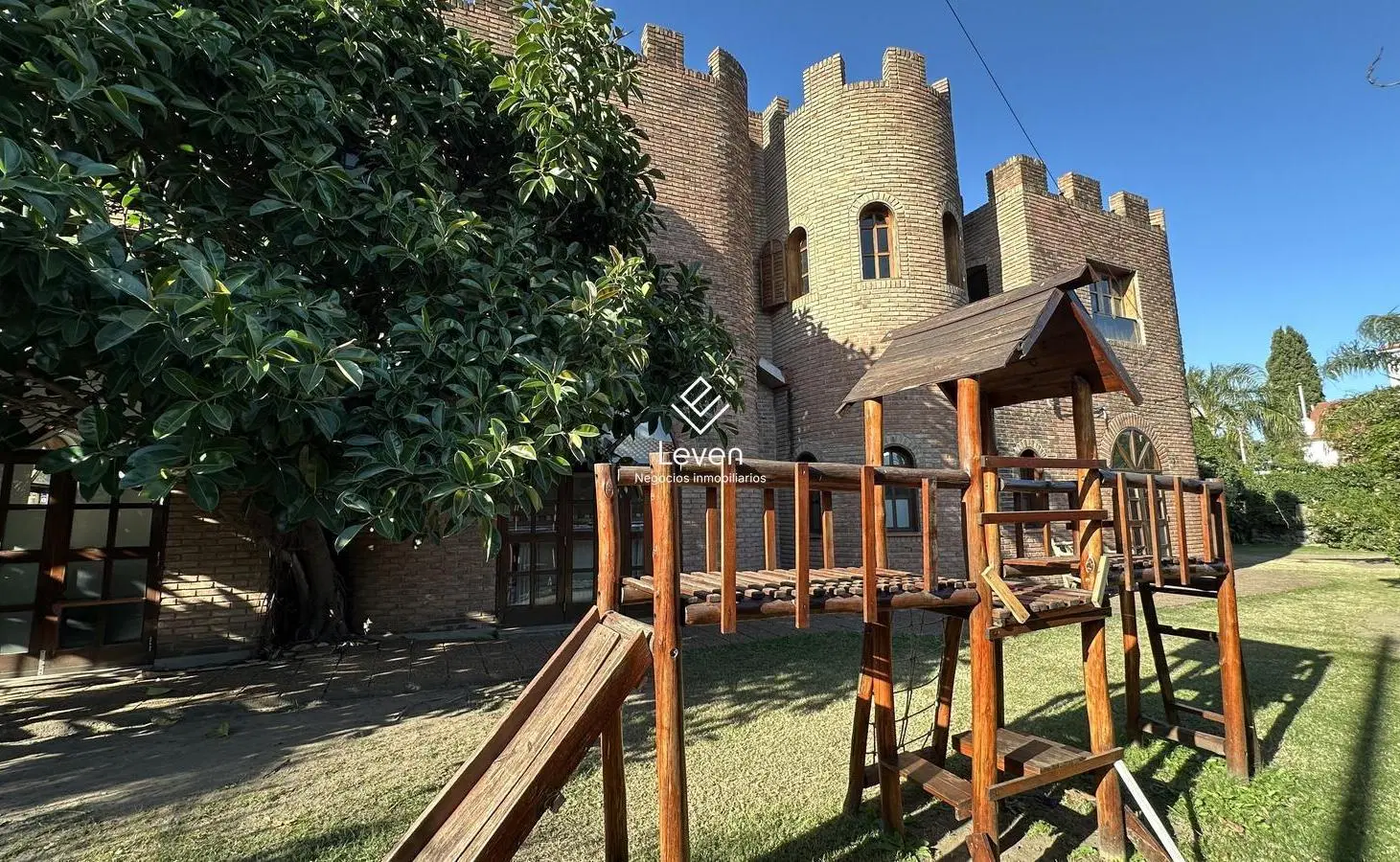 VENTA FONDO DE COMERCIO SALON DE FIESTAS INFANTILES ZONA RAFAEL NUÑEZ 5