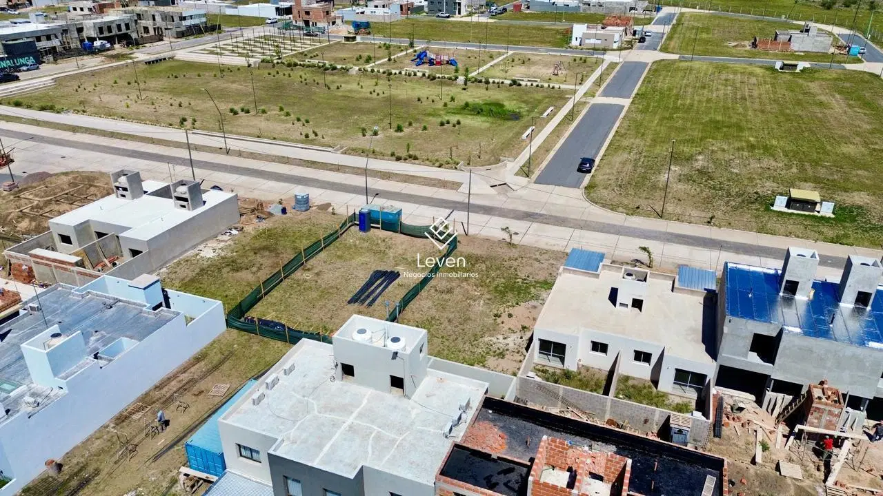 Venta Terreno Rincones de Manantiales Frente Espacio Verde 3