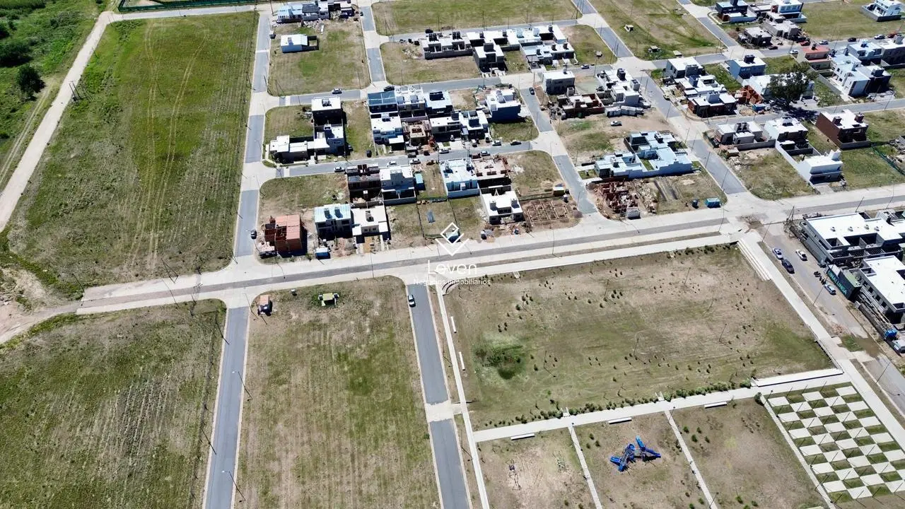 Venta Terreno Rincones de Manantiales Frente Espacio Verde 5